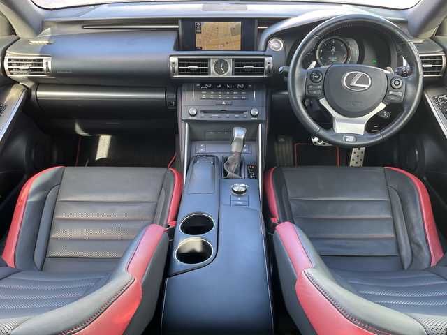 レクサス ＩＳ 250 Fスポーツ Xライン 青森県 2015(平27)年 10.4万km ホワイトノーヴァガラスフレーク 4WD/寒冷地仕様/純正メーカーSDナビ・フルセグTV/CD・DVD・Bluetooth・SD/バックカメラ/黒×赤合皮シート/前席パワーシート/前席エアシート・シートヒーター/OPステアリングヒーター/プリクラッシュセーフティ/レーダークルーズコントロール/前後クリアランスソナー/パドルシフト/純正エンジンスターター/前後ドライブレコーダー/ビルトインETC/OP LEDヘッドライト/LEDフォグランプ/LEDリアフォグランプ/純正17インチアルミ