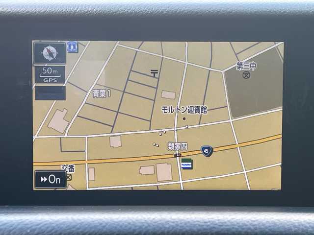 レクサス ＩＳ 250 Fスポーツ Xライン 青森県 2015(平27)年 10.4万km ホワイトノーヴァガラスフレーク 4WD/寒冷地仕様/純正メーカーSDナビ・フルセグTV/CD・DVD・Bluetooth・SD/バックカメラ/黒×赤合皮シート/前席パワーシート/前席エアシート・シートヒーター/OPステアリングヒーター/プリクラッシュセーフティ/レーダークルーズコントロール/前後クリアランスソナー/パドルシフト/純正エンジンスターター/前後ドライブレコーダー/ビルトインETC/OP LEDヘッドライト/LEDフォグランプ/LEDリアフォグランプ/純正17インチアルミ