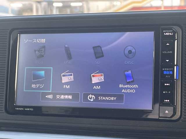 ダイハツ キャスト スタイル X SAⅡ 山口県 2017(平29)年 5.7万km パールホワイトⅢ 純正ナビ　/　・フルセグＴＶ　/　・Ｂｌｕｅｔｏｏｔｈ　/　・ＣＤ　/　・ＵＳＢ　/ＡＡＣ　/純正フロアマット　/オートライト　/フォグランプ　/アイドリングストップ　/エンジンスタートボタン　/パワステ　/パワーウィンドウ　/スペアキー１本