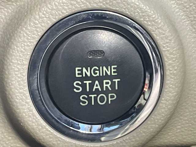 ダイハツ キャスト スタイル X SAⅡ 山口県 2017(平29)年 5.7万km パールホワイトⅢ 純正ナビ　/　・フルセグＴＶ　/　・Ｂｌｕｅｔｏｏｔｈ　/　・ＣＤ　/　・ＵＳＢ　/ＡＡＣ　/純正フロアマット　/オートライト　/フォグランプ　/アイドリングストップ　/エンジンスタートボタン　/パワステ　/パワーウィンドウ　/スペアキー１本