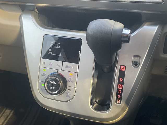 ダイハツ キャスト スタイル X SAⅡ 山口県 2017(平29)年 5.7万km パールホワイトⅢ 純正ナビ　/　・フルセグＴＶ　/　・Ｂｌｕｅｔｏｏｔｈ　/　・ＣＤ　/　・ＵＳＢ　/ＡＡＣ　/純正フロアマット　/オートライト　/フォグランプ　/アイドリングストップ　/エンジンスタートボタン　/パワステ　/パワーウィンドウ　/スペアキー１本