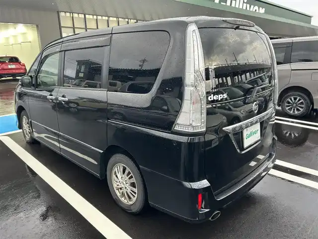 日産 セレナ