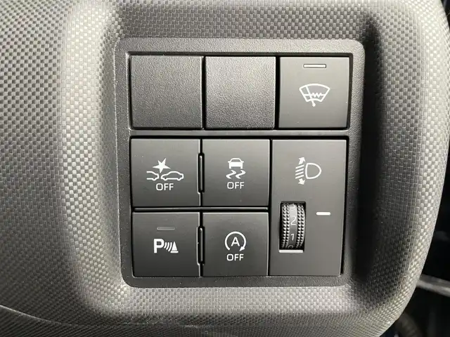 トヨタ ライズ XS 富山県 2019(令1)年 2.5万km レーザーブルークリスタルシャイン 4WD/純正ナビ(AM/FM/CD/BT)/フルセグTV/衝突軽減ブレーキ/アイドリングストップ/横滑り防止装置/前席シートヒーター/前後ドライブレコーダー/前後コーナーセンサー/ETC/オートライト/社外AW/純正AW付サマータイヤ車載/純正フロアマット/スマートキー/スペアキー1本/プッシュスタート/取扱説明書/保証書