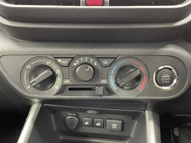 トヨタ ライズ XS 富山県 2019(令1)年 2.5万km レーザーブルークリスタルシャイン 4WD/純正ナビ(AM/FM/CD/BT)/フルセグTV/衝突軽減ブレーキ/アイドリングストップ/横滑り防止装置/前席シートヒーター/前後ドライブレコーダー/前後コーナーセンサー/ETC/オートライト/社外AW/純正AW付サマータイヤ車載/純正フロアマット/スマートキー/スペアキー1本/プッシュスタート/取扱説明書/保証書