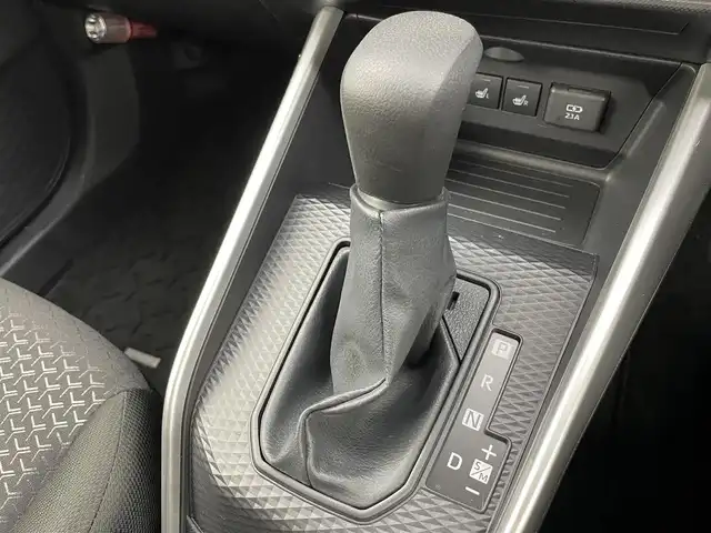 トヨタ ライズ XS 富山県 2019(令1)年 2.5万km レーザーブルークリスタルシャイン 4WD/純正ナビ(AM/FM/CD/BT)/フルセグTV/衝突軽減ブレーキ/アイドリングストップ/横滑り防止装置/前席シートヒーター/前後ドライブレコーダー/前後コーナーセンサー/ETC/オートライト/社外AW/純正AW付サマータイヤ車載/純正フロアマット/スマートキー/スペアキー1本/プッシュスタート/取扱説明書/保証書