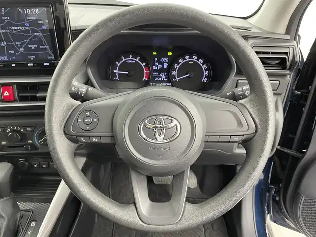 トヨタ ライズ XS 富山県 2019(令1)年 2.5万km レーザーブルークリスタルシャイン 4WD/純正ナビ(AM/FM/CD/BT)/フルセグTV/衝突軽減ブレーキ/アイドリングストップ/横滑り防止装置/前席シートヒーター/前後ドライブレコーダー/前後コーナーセンサー/ETC/オートライト/社外AW/純正AW付サマータイヤ車載/純正フロアマット/スマートキー/スペアキー1本/プッシュスタート/取扱説明書/保証書