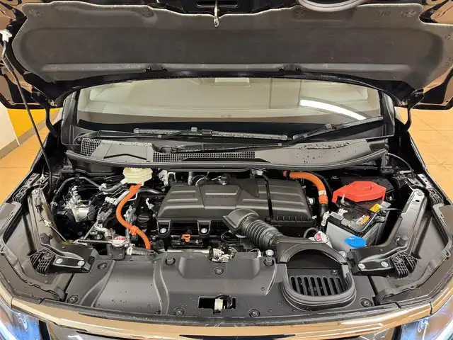 ホンダ ステップワゴン スパーダ eHEV 群馬県 2025(令7)年 0.1万km クリスタルブラックパール ホンダセンシング/・衝突軽減ブレーキ/・誤発進抑制機能/・歩行者事故低減ステアリング/・車線維持支援システム/・路外逸脱抑制機能/・標識認識機能/・先行車発進お知らせ機能/・アダプティブクルーズコントロール/・後方誤発進抑制機能/・近距離衝突軽減ブレーキ/・トラフィックジャムアシスト/・ブラインドスポットインフォメーション/・オートハイビーム/・アダプティブドライビングビーム/社外11インチナビ/・フルセグTV/・Bluetooth/・AUX/パワーバックドア/両側電動スライドドア/ハーフレザーシート/前席シートヒーター/パドルシフト/革巻きステアリング/ステアリングスイッチ/USBポート/スマートキー/プッシュスタート/LEDヘッドライト/フォグランプ/オートライト/ヘッドライトレベライザー/純正16インチAW/電動格納ウィンカーミラー