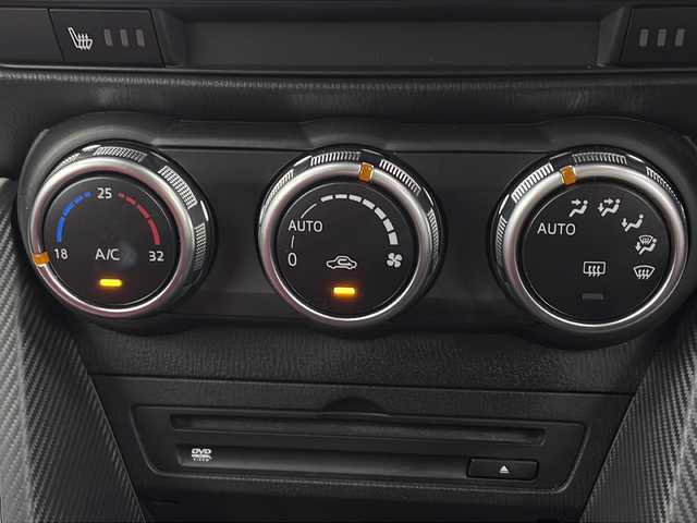 マツダ デミオ 13S ノーブルクリムゾン 三重県 2018(平30)年 2.2万km セラミックM 純正ナビ/バックカメラ/ヘッドアップディスプレイ/ETC/衝突軽減ブレーキ/車線逸脱システム/オートハイビーム/シートヒーター/ブラインドスポットモニター/コーナーセンサー/スマートキー×２