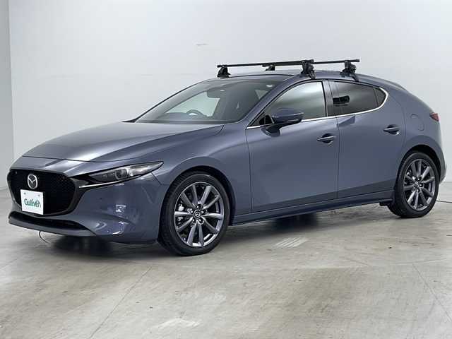 マツダ マツダ３ファストバック 20S プロアクティブ 道央・札幌 2021(令3)年 3.1万km ポリメタルグレーM ・4WD/・寒冷地仕様/・純正ナビ（TV＆CD＆DVD＆BT＆AndroidAuto＆Applecarplay）/・バックカメラ/・ブラインドスポットモニター/・オートマチックハイビーム/・クルーズコントロール/・ヘッドアップディスプレイ/・フロントワイパーデアイサー/・クリアランスソナー/・パドルシフト/・ミラーヒーター/・ビルトインETC/・オートライト/・LEDヘッドライト/・スマートキー/・スペアキー