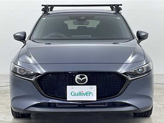 マツダ マツダ３ファストバック 20S プロアクティブ 道央・札幌 2021(令3)年 3.1万km ポリメタルグレーM ・4WD/・寒冷地仕様/・純正ナビ（TV＆CD＆DVD＆BT＆AndroidAuto＆Applecarplay）/・バックカメラ/・ブラインドスポットモニター/・オートマチックハイビーム/・クルーズコントロール/・ヘッドアップディスプレイ/・フロントワイパーデアイサー/・クリアランスソナー/・パドルシフト/・ミラーヒーター/・ビルトインETC/・オートライト/・LEDヘッドライト/・スマートキー/・スペアキー