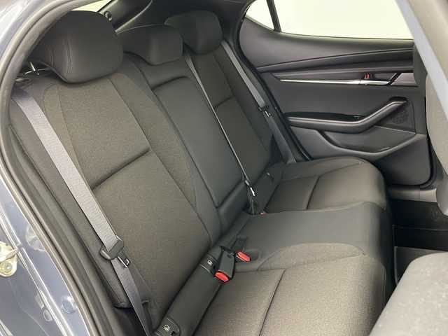 マツダ マツダ３ファストバック 20S プロアクティブ 道央・札幌 2021(令3)年 3.1万km ポリメタルグレーM ・4WD/・寒冷地仕様/・純正ナビ（TV＆CD＆DVD＆BT＆AndroidAuto＆Applecarplay）/・バックカメラ/・ブラインドスポットモニター/・オートマチックハイビーム/・クルーズコントロール/・ヘッドアップディスプレイ/・フロントワイパーデアイサー/・クリアランスソナー/・パドルシフト/・ミラーヒーター/・ビルトインETC/・オートライト/・LEDヘッドライト/・スマートキー/・スペアキー