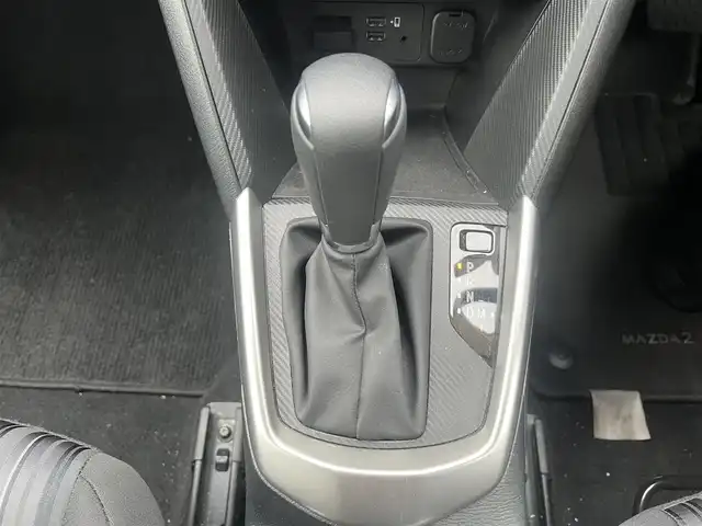 マツダ マツダ２ XD 秋田県 2020(令2)年 5.4万km ディープクリスタルブルーマイカ ４WD/ターボ/LEDヘッドライト/衝突軽減システム/スマートキー/アイドリングストップ/コーナーセンサー/レーンキープアシスト/プッシュスタート/MTモード付AT/ステアリングスイッチ/純正フロアマット/純正ドアバイザー/オートライト/オートエアコン/パワーステアリング/パワーウィンドウ/横滑り防止/電動格納ウィンカーミラー