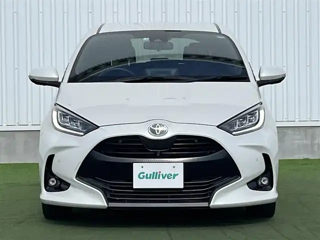 トヨタ ヤリス ハイブリッド Z 香川県 2020(令2)年 5万km ホワイトパールクリスタルシャイン 登録時走行距離：49439km/純正ナビゲーション/→BT接続/→フルセグTV/全方位カメラ/LEDヘッドライト/トヨタセーフティセンス/→アンチロックブレーキ/→ブレーキアシスト/→衝突安全ボディー/→盗難防止システム/→トラクションコントロール/→前席シートベルトプリテンショナー/→前席シートベルトフォースリミッター/ステアリングリモコン/ステアリングチルト機構/ステアリングテレスコピック機構/プッシュスタート/スマートキー