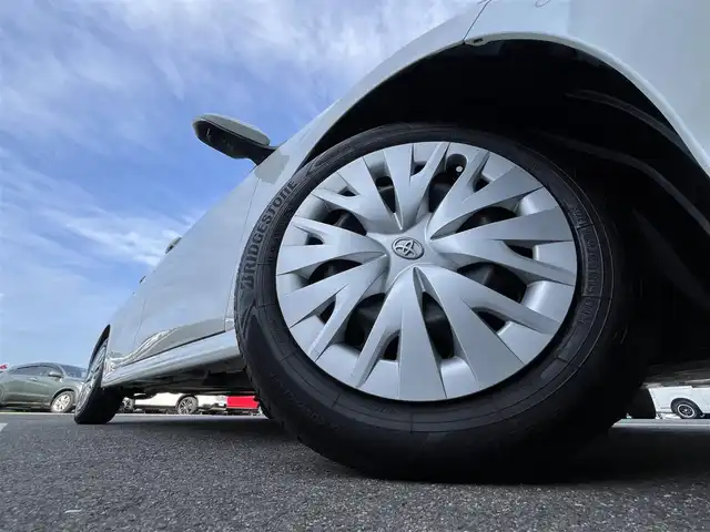 トヨタ ヤリス ハイブリッド Z 香川県 2020(令2)年 5万km ホワイトパールクリスタルシャイン 登録時走行距離：49439km/純正ナビゲーション/→BT接続/→フルセグTV/全方位カメラ/LEDヘッドライト/トヨタセーフティセンス/→アンチロックブレーキ/→ブレーキアシスト/→衝突安全ボディー/→盗難防止システム/→トラクションコントロール/→前席シートベルトプリテンショナー/→前席シートベルトフォースリミッター/ステアリングリモコン/ステアリングチルト機構/ステアリングテレスコピック機構/プッシュスタート/スマートキー