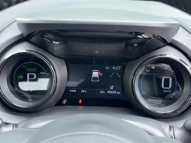 トヨタ ヤリス ハイブリッド Z 香川県 2020(令2)年 5万km ホワイトパールクリスタルシャイン 登録時走行距離：49439km/純正ナビゲーション/→BT接続/→フルセグTV/全方位カメラ/LEDヘッドライト/トヨタセーフティセンス/→アンチロックブレーキ/→ブレーキアシスト/→衝突安全ボディー/→盗難防止システム/→トラクションコントロール/→前席シートベルトプリテンショナー/→前席シートベルトフォースリミッター/ステアリングリモコン/ステアリングチルト機構/ステアリングテレスコピック機構/プッシュスタート/スマートキー