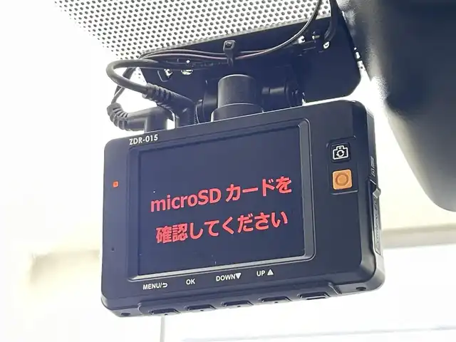 トヨタ エスクァイア Gi 滋賀県 2016(平28)年 3.7万km ブラック 純正９インチナビ/・フルセグTV・Bluetooth・CD・DVD・SD/後席用モニター/バックカメラ/前後ドライブレコーダー/ビルトインETC/両側パワースライドドア/衝突軽減機能/横滑り防止機能/オートハイビーム/オートライト/LEDヘッドライト/レザーシート/シートヒーター/電動格納ミラー