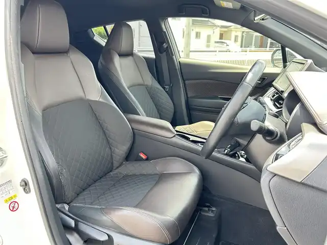 トヨタ Ｃ－ＨＲ G LEDエディション 群馬県 2018(平30)年 5.1万km ホワイトパールクリスタルシャイン ワンオーナー/純正SDナビ/　(AM/FM/CD/TV/SD/BT/USB/HDMI)/モデリスタエアロ/バックカメラ/トヨタセーフティーセンス/衝突軽減ブレーキ/コーナーセンサー/レーンキープアシスト/ブラインドスポットモニター/レーダクルーズコントロール/横滑り防止機能/AUTOライト/AUTOハイビーム/純正前後ドライブレコーダー/前席シートヒーター/ステアリングリモコン/純正フロアマット/純正ドアバイザー/シーケンシャルウィンカー/スペアキー1