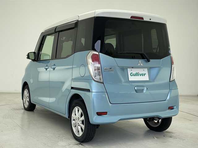 三菱 ｅＫスペース T セーフティパッケージ 千葉県 2017(平29)年 2.1万km ホワイトP/ウォーターブルーM 衝突被害軽減ブレーキ　/横滑り防止装置/クルーズコントロール/アラウンドビューモニター/アイドリングストップ/両側パワースライドドア/運転席シートヒーター/社外SDナビ/　DVD/CD/AM/FM/USB/フルセグTV/社外ドライブレコーダー前後/社外ETC/純正アルミホイール/純正フロアマット/純正サイドバイザー/プッシュスタート/スマートキー/スペアキー