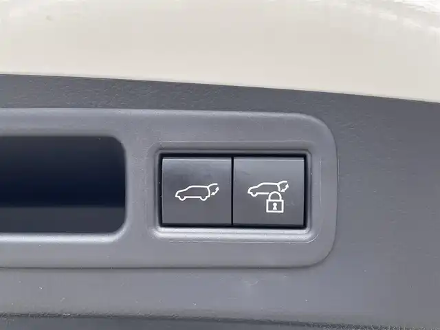 レクサス ＲＸ 350h バージョンL 東京都 2024(令6)年 2万km ソニッククォーツ 4WD/パノラマルーフ/ホワイトハーフレザーシート/シートヒーター/エアコン/メーカーナビ/フルセグTV/　/BT/AUX/USB/360度カメラ/ヘッドアップディスプレイ/プリクラッシュ/ブライドスポットモニター/レーンチェンジ/ETC2.0/スマートキー/純正21インチブラックホイール/LEDヘッドライト