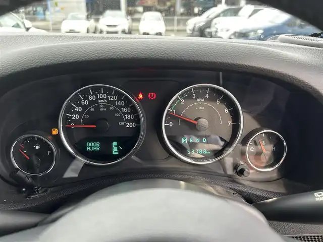 クライスラー・ジープ ジープ ラングラー JK 滋賀県 2017(平29)年 5.4万km ブラック レザーシート/シートヒーター(D/N席)/社外ナビ/CD/DVD/BT/USB/フルセグTV/Bカメラ/サイドカメラ/社外17インチAW/クルーズコントロール/純正ラバーマット