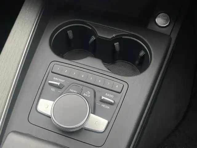 アウディ Ａ５ SB 40TFSIスポーツ 山梨県 2020(令2)年 4万km グレイシアホワイトメタリック 純正HDDナビ/（CD/DVD/SD/AUX/USB/BT/フルセグTV）/全周囲カメラ/アダプティブクルーズコントロール/エフィシエンシアシスト/Audiプレセンス/Audiサイドアシスト/Audiアクティブレーンアシスト/黒革シート/前席パワーシート/前席シートヒーター/バーチャルコックピッド/マトリクスLEDヘッドライト/AUTOライト/オートハイビーム/ETC2.0/電動リアゲート/コーナーセンサー/プッシュスタート/スマートキー/取扱説明書/スペアキー