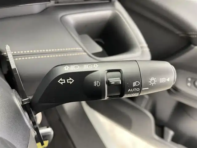 日産 セレナ e－パワー ハイウェイスター V 大分県 2023(令5)年 2.4万km プリズムホワイト 社外ナビ/TV/Bluetooth/バックカメラ/両側パワースライドドア/ＬＥＤヘッドライト/プロパイロット/ＥＴＣ/レーダークルーズ/プッシュスタート/電動パーキングブレーキ/フロアマット