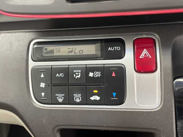 ホンダ Ｎ ＯＮＥ ツアラー Lパッケージ 愛知県 2013(平25)年 6.9万km クリスタルブラックパール 純正7インチSD（ナビあり）/ワンセグTV/CD DVD/純正アルミホイール/パドルシフト/クルーズコントロール/ETC/アイドリングストップ/横滑り防止装置/ステアリングスイッチ/スマートキー/プッシュスタート