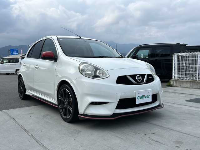 日産 マーチ ニスモ 山梨県 2015(平27)年 5.9万km 白 純正ナビ/TV/CD/DVD/BT/ipod/AUX/バックカメラ/純正エアロ/純正アルミホイール/純正フロアマット/ETC/スマートキー/プッシュスタート/パワーウインドウ