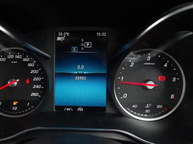 メルセデス・ベンツ ＧＬＣ２２０ d 4マチック 埼玉県 2020(令2)年 3.4万km パール 1オーナー /ブラックハーフレザーシート /アダプティブクルーズコントロール /レーダーセーフティパッケージ /ブラインドスポットモニター /全周囲カメラ /純正ナビ /ETC /置くだけ充電 /フルセグTV /シートヒーター/シートメモリー機能