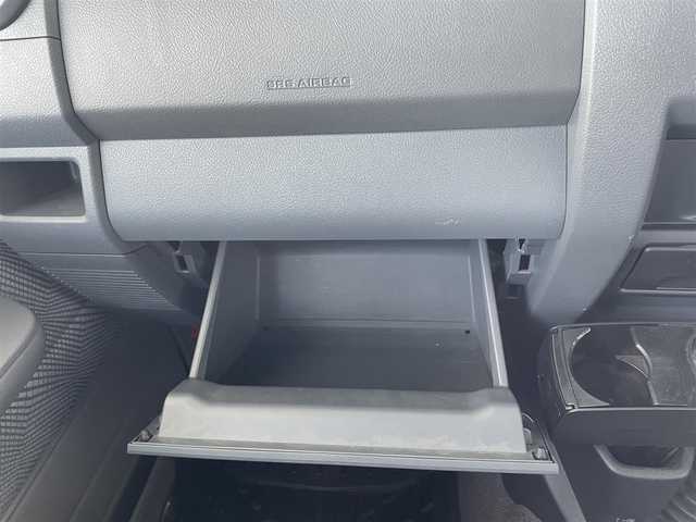 トヨタ ランドクルーザー 群馬県 2015(平27)年 4万km グレーメタリック ピックアップトラック/4WD/社外ETC/デフロック/背面タイヤ/5速マニュアル/純正フロアマット/ヘッドライトイベライザー/Wエアバック/ABS/キーレス/スペアキー2本/保証書/取扱説明書