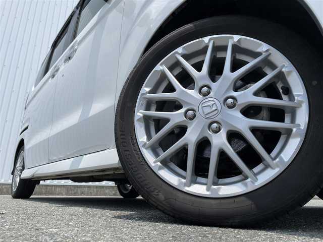 ホンダ Ｎ ＢＯＸ カスタム L ターボ 福岡県 2021(令3)年 3.1万km プラチナホワイトパール ホンダセンシング/衝突軽減/レーンアシスト/クリアランスソナー/純正ナビ（ＶＸＵ－２１７ＮＢｉ）/フルセグTV/CD/DVD/SD/BT/AM/FM/バックカメラ/両側パワースライドドア/レーダークルーズコントロール/前席シートヒーター/ビルトインＥＴＣ２．０/純正ＡＷ/シートバックテーブル/ロールサンシェード/パドルシフト