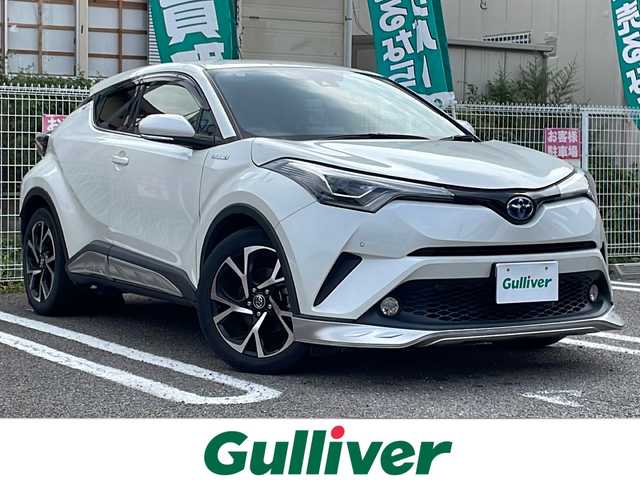 トヨタ Ｃ－ＨＲ G 石川県 2017(平29)年 3.8万km ホワイトパールクリスタルシャイン 純正9型ナビ/（フルセグTV/BT/CD/DVD/SD/AM/FM)/-/OP/・【CH-R】ロゴ入LEDヘッドランプ/シーケンシャルターンランプ/LEDリアコンビネーションランプ/・ブラック革シート/・純正エアロセット（F、Rアンダー）純正サイドガーニッシュ/-/セーフティセンスP/レーダークルーズコントロール/ブラインドスポットモニター/クリアランスソナー/バックソナー/前席シートヒーター/ビルトインETC/LEDフロントフォグランプ/スマートキー/エンジンプッシュスタート/オートエアコン/ナノイー/保証書/取説/スペアキー1本