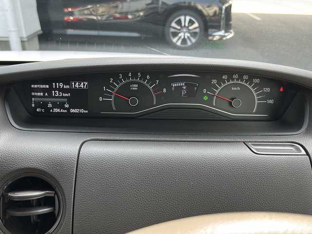 ホンダ Ｎ ＢＯＸ G スロープLホンダセンシング 埼玉県 2018(平30)年 6.1万km プラチナホワイトパール Honda SENSING/ナビ装着用スペシャルパッケージ+ETC車載器/車いす専用装備/フルオートエアコンディショナー/リア左側パワースライドドア/ワンオーナー/アダクティブクルーズコントロール/LEDヘッドライト/純正ナビ/DVD再生機能/フルセグTV/スペアキー/バックカメラ/スマートキー