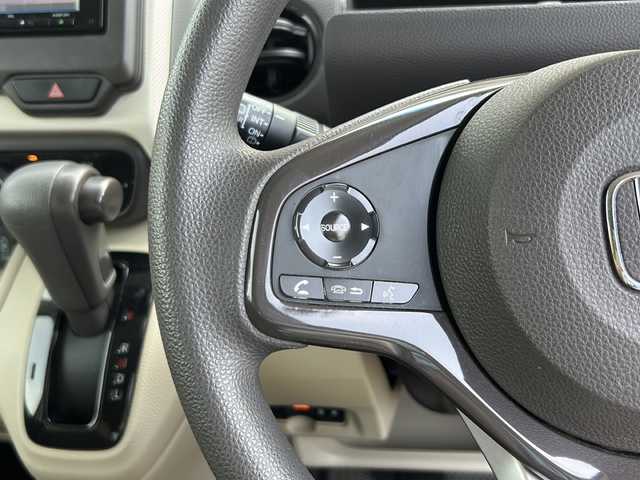 ホンダ Ｎ ＢＯＸ G スロープLホンダセンシング 埼玉県 2018(平30)年 6.1万km プラチナホワイトパール Honda SENSING/ナビ装着用スペシャルパッケージ+ETC車載器/車いす専用装備/フルオートエアコンディショナー/リア左側パワースライドドア/ワンオーナー/アダクティブクルーズコントロール/LEDヘッドライト/純正ナビ/DVD再生機能/フルセグTV/スペアキー/バックカメラ/スマートキー