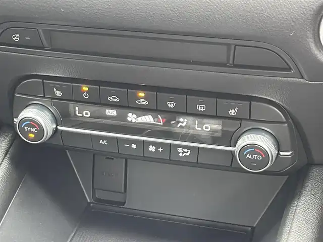 マツダ ＣＸ－５ XD プロアクティブ 滋賀県 2019(令1)年 6万km スノーフレイクホワイトパールマイカ 純正ナビ/（CD/DVD/BT/フルセグ）/全方位カメラ/ETC/パワーシート/メモリシート/シートヒーター/パワーバックドア/ステアリングヒーター/衝突被害軽減ブレーキ/レーダークルーズコントロール/レーンキープアシスト/誤発進抑制装置/標識認識機能/UVカットガラス/ステアリングスイッチ/プッシュスタート/スマートキー/アイドリングストップ
