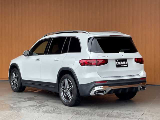 メルセデス・ベンツ ＧＬＢ２００ｄ AMGライン 愛知県 2020(令2)年 1.4万km デジタルホワイト パノラミックスライディングルーフ/純正ナビ/フルセグTV/360度カメラ/レーダーセーフティパッケージ/ACC/ブラインドスポット/アンビエントライト/黒ハーフレザー/シートヒーター/パワーバックドア/純正19インチアルミ