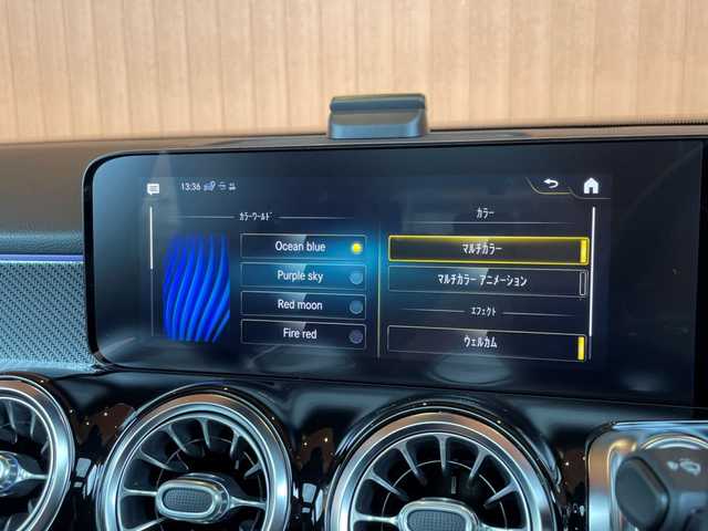 メルセデス・ベンツ ＧＬＢ２００ｄ AMGライン 愛知県 2020(令2)年 1.4万km デジタルホワイト パノラミックスライディングルーフ/純正ナビ/フルセグTV/360度カメラ/レーダーセーフティパッケージ/ACC/ブラインドスポット/アンビエントライト/黒ハーフレザー/シートヒーター/パワーバックドア/純正19インチアルミ