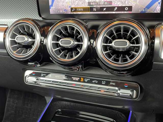メルセデス・ベンツ ＧＬＢ２００ｄ AMGライン 愛知県 2020(令2)年 1.4万km デジタルホワイト パノラミックスライディングルーフ/純正ナビ/フルセグTV/360度カメラ/レーダーセーフティパッケージ/ACC/ブラインドスポット/アンビエントライト/黒ハーフレザー/シートヒーター/パワーバックドア/純正19インチアルミ
