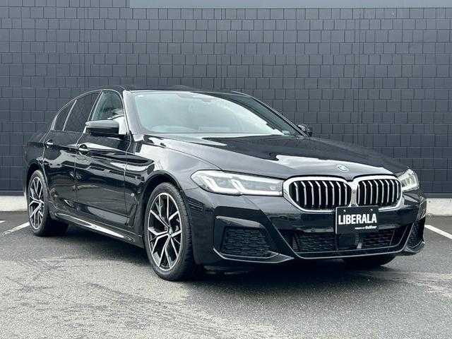 ＢＭＷ ５２３ｄ xDrive Mスポーツ 埼玉県 2021(令3)年 5万km サファイアブラックP 黒革シート/純正HDDナビ/(Bluetooth/USB)/ＡＣＣ/ｈａｒｍａｎ　ｋａｒｄｏｎ/全周囲カメラ/パワーバックドア/パーキングアシスト/ドライブレコーダー/純正ミラーＥＴＣ