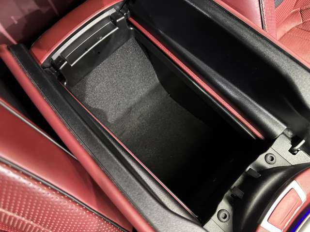 メルセデス・ベンツ Ｍ・ベンツ ＣＬＳ２２０ｄ スポーツ エクスクルーシブPKG 千葉県 2023(令5)年 3.4万km ダイヤモンドホワイト ガラスＳＲ　/ナッパ赤革シート　/Ｂｕｒｍｅｓｔｅｒサウンド　/ＨＵＤ　/ＡＣＣ　/ナビ　/ＴＶ　/ＣａｒＰｌａｙ　/３６０°シートＨ　/ベンチレーション　/電動トランク　/ＬＥＤヘッドライト　/ハイビームアシスト　/ＲＳＰ