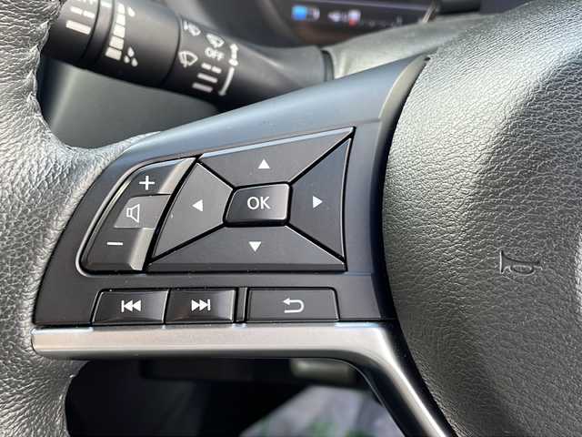 日産 キックス X 新潟県 2021(令3)年 4.4万km ブリリアントホワイトパール 社外ナビ(MDV-M807HDW)/フルセグTV　/Bluetooth/プロパイロット　/エマージェンシーブレーキ　/デジタルインナーミラー　/アラウンドビューモニター　/クリアランスソナー　/ステアリングヒーター　/ビルトインＥＴＣ/車線逸脱警報/車線逸脱防止支援/純正アルミホイール/スマートキー/プッシュスタート