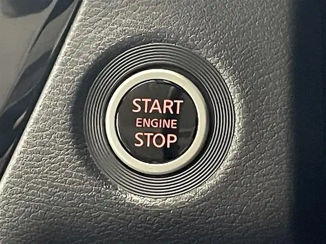 三菱 デリカミニ T プレミアム 滋賀県 2025(令7)年 0.1千km 白Ⅱ 届出済み未使用/純正9インチディスプレイオーディオ/【Bluetooth/Apple CarPlay/Android Auto】/両側パワースライドドア/全方位カメラ/ハーフレザーシート/MI-PILOT/クリアランスソナー/LEDヘッドライト/オートマチックハイビーム/レーンキープアシスト/衝突軽減ブレーキ/ヒルディセントコントロール/D/Nシートヒーター/ステアリングヒーター/デジタルインナーミラー/ルーフレール/電動パーキングブレーキ/オートブレーキホールド/プッシュスタート/スマートキー/ステアリングリモコン