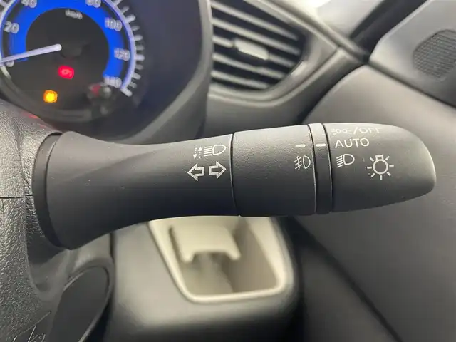 三菱 デリカミニ T プレミアム 滋賀県 2025(令7)年 0.1千km 白Ⅱ 届出済み未使用/純正9インチディスプレイオーディオ/【Bluetooth/Apple CarPlay/Android Auto】/両側パワースライドドア/全方位カメラ/ハーフレザーシート/MI-PILOT/クリアランスソナー/LEDヘッドライト/オートマチックハイビーム/レーンキープアシスト/衝突軽減ブレーキ/ヒルディセントコントロール/D/Nシートヒーター/ステアリングヒーター/デジタルインナーミラー/ルーフレール/電動パーキングブレーキ/オートブレーキホールド/プッシュスタート/スマートキー/ステアリングリモコン