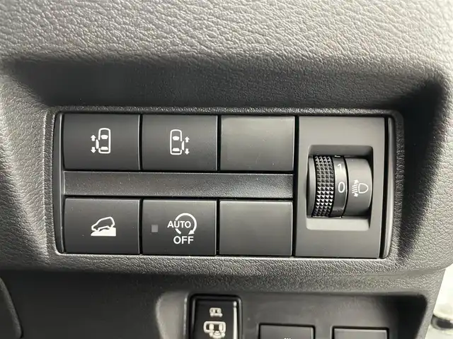 三菱 デリカミニ T プレミアム 滋賀県 2025(令7)年 0.1千km 白Ⅱ 届出済み未使用/純正9インチディスプレイオーディオ/【Bluetooth/Apple CarPlay/Android Auto】/両側パワースライドドア/全方位カメラ/ハーフレザーシート/MI-PILOT/クリアランスソナー/LEDヘッドライト/オートマチックハイビーム/レーンキープアシスト/衝突軽減ブレーキ/ヒルディセントコントロール/D/Nシートヒーター/ステアリングヒーター/デジタルインナーミラー/ルーフレール/電動パーキングブレーキ/オートブレーキホールド/プッシュスタート/スマートキー/ステアリングリモコン