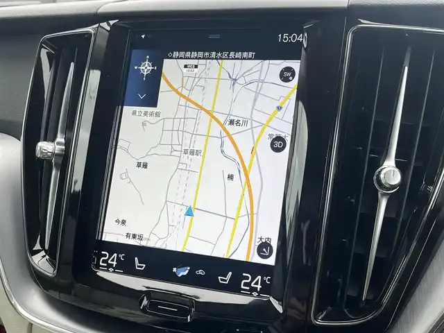 ボルボ ＸＣ６０ D4 AWD モーメンタム 静岡県 2020(令2)年 6万km クリスタルホワイトP クライメートパッケージ/・ステアリングホイールヒーター/・リアシートヒーター/・ネットポケット/ホワイトレザーシート /BLIS/純正ナビ/(AppleCarPlay/Bluetooth/iPad/フルセグ）/360°カメラ/アダブティブクルーズコントロール/レーンキープアシスト/メモリー付パワーシート/全席シートヒーター/ETC/ドライブレコーダー/保証書/取扱説明書