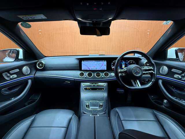 メルセデス・ベンツ Ｍ・ベンツ Ｅ２２０ｄ ステーションワゴン スポーツ 千葉県 2021(令3)年 5.4万km ポーラホワイト ＡＭＧラインインテリアＰＫＧ　/エクスクルーシブＰＫＧ　/パノラマＳＲ　/純正ナビ　/３６０°カメラ　/ＨＵＤ　/ＡＣＣ　/黒革　/シートヒーター　/Ｂｕｒｍｅｓｔｅｒサウンド　/ＬＥＤヘッドライト　/ハイビームアシスト