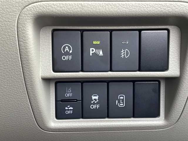 日産 ＮＶ１００クリッパー リオ E 福岡県 2022(令4)年 5.3万km スノーパールホワイト フローティングディスプレイオーディオ/（AM/FM/BT/USB）/コーナーセンサー/衝突軽減ブレーキ/車線逸脱警報/ETC/バックカメラ/前後ドライブレコーダー/D席シートヒーター/片側パワースライドドア/純正14インチアルミホイール/オートライト/フォグランプ/ステアリングスイッチ/フロアマット/横滑り防止装置/プッシュスタート/スマートキー/アイドリングストップ/電動格納ミラー/Wエアバッグ