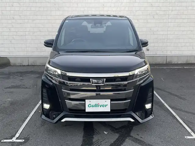 トヨタ ノア Si 静岡県 2017(平29)年 5.3万km ブラック 純正ナビ/　（Bluetooth/DVD/CD）/フルセグTV/バックカメラ/トヨタセーフティセンス/プリクラッシュセーフティ/クルーズコントロール/両側パワースライドドア/ビルトインETC2.0/社外前後ドライブレコーダー/プッシュスタート/スマートキー/純正フロアマット