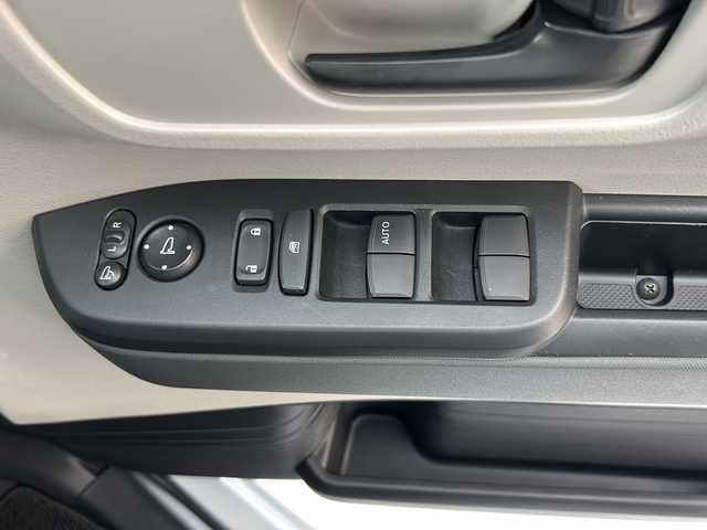 ホンダ Ｎ ＢＯＸ 岐阜県 2024(令6)年 1万km プレミアムサンライトホワイトパール Gathers純正9インチナビ/パワースライドドア/バックカメラ/フルセグテレビ/AppleCarPlay/AndroidAuto/Bluetooth/ACC/ETC/前後ドライブレコーダー/オートエアコン/プッシュスタート/スマートキー/チップアップシート/オートライト/LEDヘッドライト