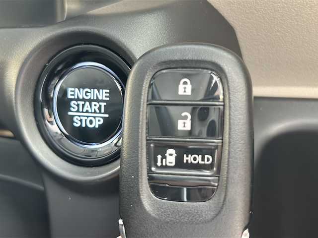 ホンダ Ｎ ＢＯＸ 岐阜県 2024(令6)年 1万km プレミアムサンライトホワイトパール Gathers純正9インチナビ/パワースライドドア/バックカメラ/フルセグテレビ/AppleCarPlay/AndroidAuto/Bluetooth/ACC/ETC/前後ドライブレコーダー/オートエアコン/プッシュスタート/スマートキー/チップアップシート/オートライト/LEDヘッドライト